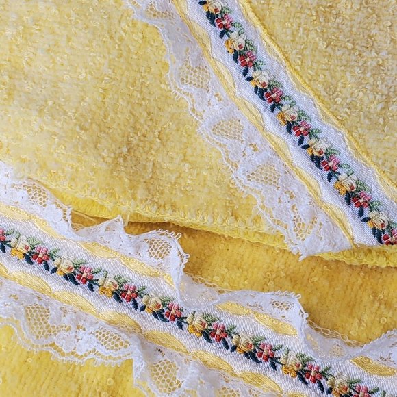 Vintage Cannon Sunshine Yellow Lace Floral Ruffle Hand Towel Washcloth‎ Set USA - Picture 2 of 8